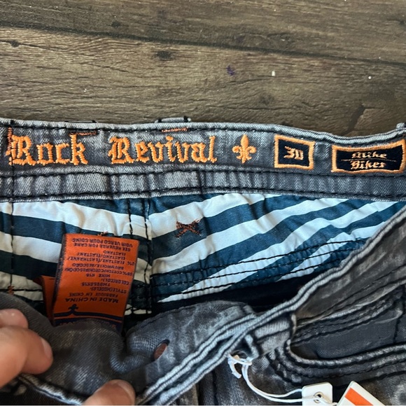 Rock Revival Men's Mike Biker Grey Wash Denim Jeans Size 30x32 - Picture 10 of 11